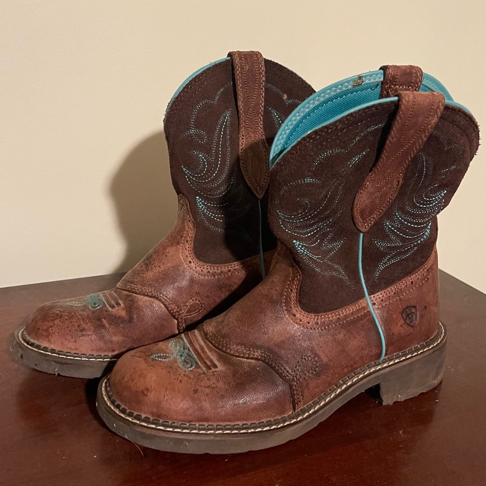 Ariat cowboy boots